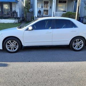 Meet your Posher, Eliseo